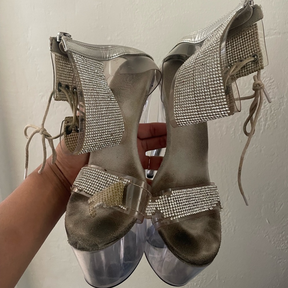 Well Worn Pleaser Heels Size 7